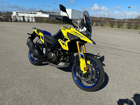 Suzuki V-Strom 1050DE 4 of 5