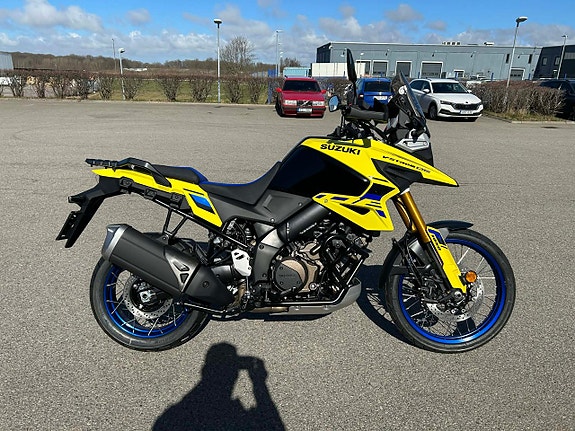 Suzuki V-Strom 1050DE 3 of 5