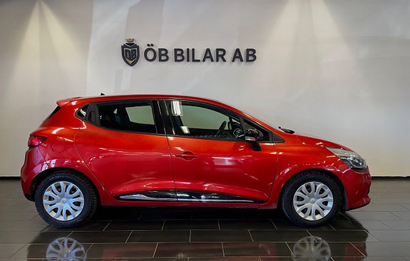 Renault Clio 2 of 14