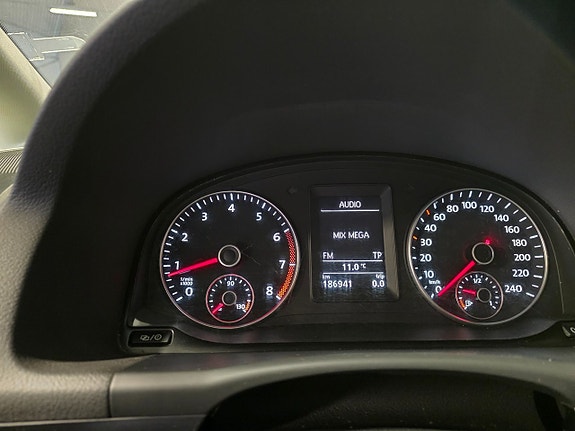 Volkswagen Touran Cross 10 of 10