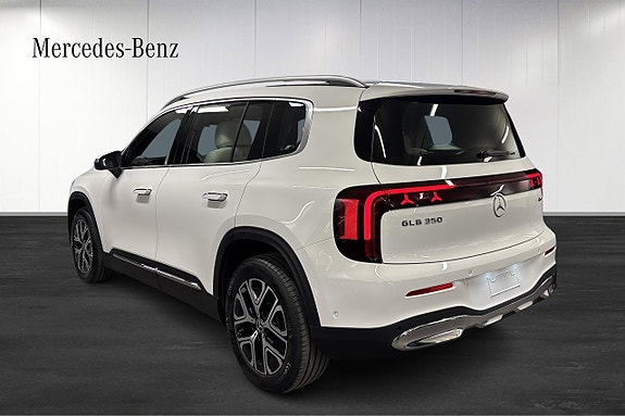 Mercedes-Benz GLB350 3 of 23