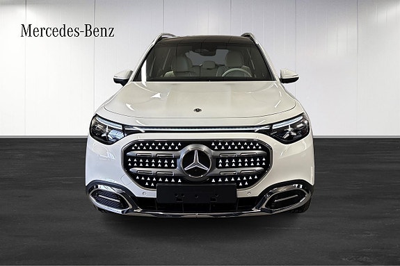 Mercedes-Benz GLB350 5 of 23