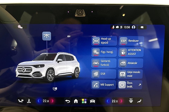 Mercedes-Benz GLB350 22 of 23
