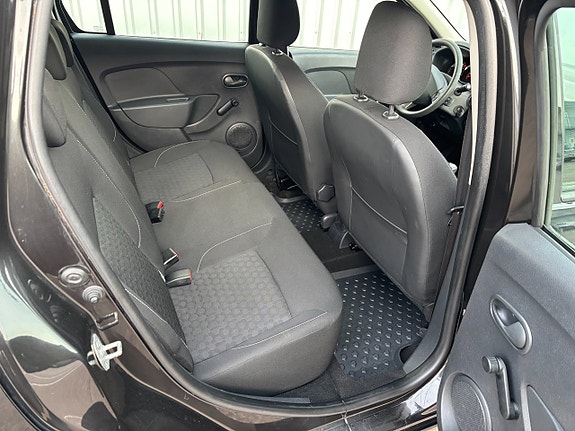 Dacia Logan 11 of 12