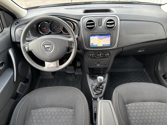 Dacia Logan 7 of 12