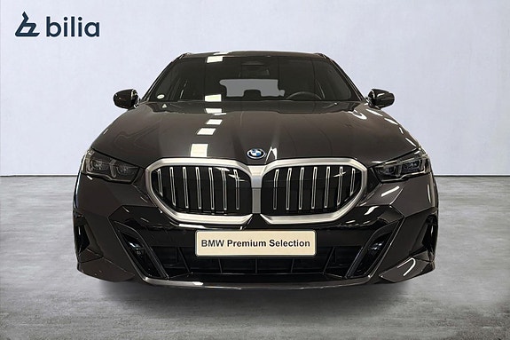 BMW 530e 5 of 18