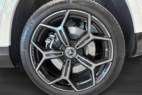 Mercedes-Benz GLB250+ 12 of 12