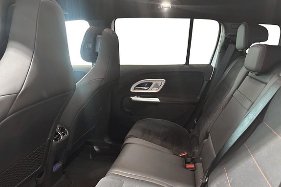 Mercedes-Benz GLB250+ 9 of 12