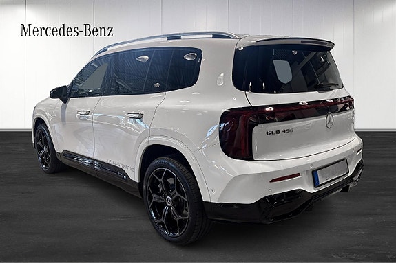 Mercedes-Benz GLB250+ 4 of 5