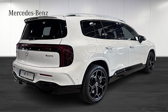 Mercedes-Benz GLB250+ 3 of 5