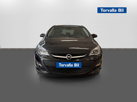 Opel Astra 2 of 13