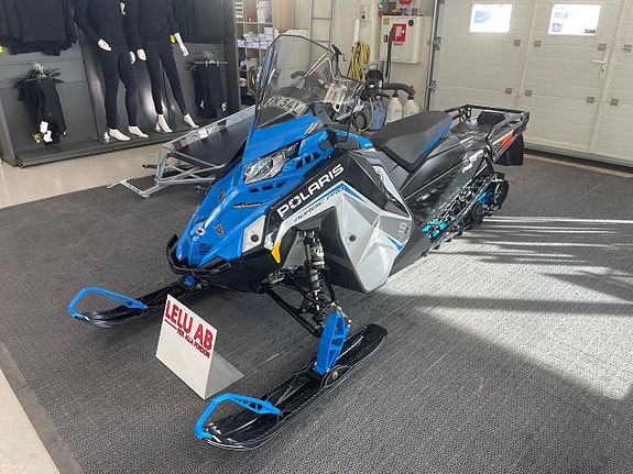 Polaris S4 Nordic Pro 146" 2 of 3
