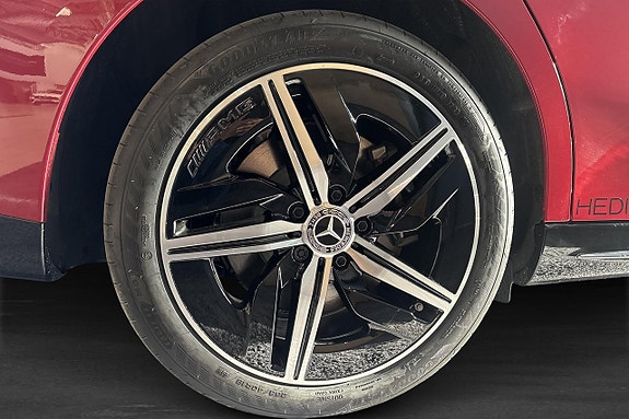 Mercedes-Benz CLA350 5 of 5