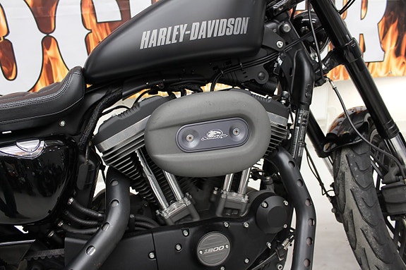 Harley-Davidson Sportster XL1200CX 5 of 10