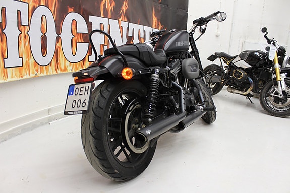 Harley-Davidson Sportster XL1200CX 4 of 10