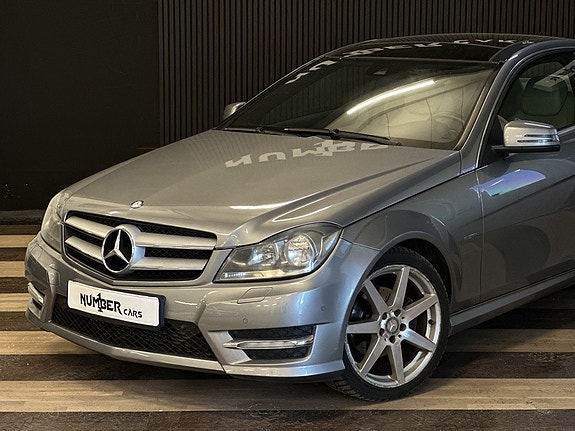 Mercedes-Benz C220 3 of 27