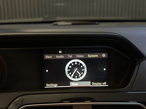 Mercedes-Benz C220 26 of 27