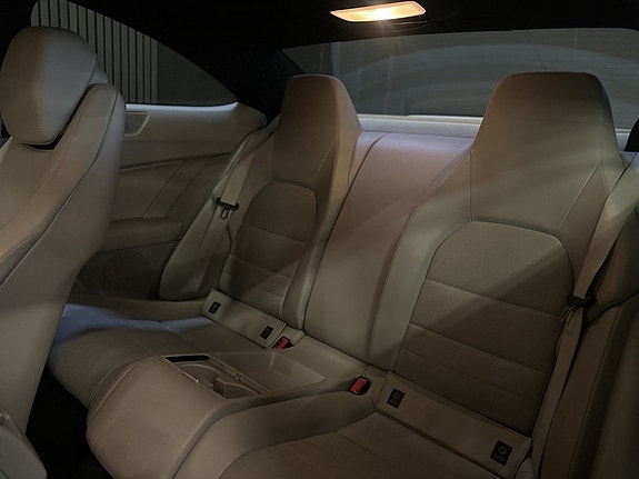 Mercedes-Benz C220 12 of 27