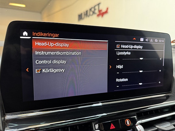 BMW M850i 18 of 26