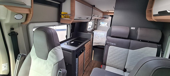 Knaus 600 ME BoxLife Platinum "Automatlåda + Lyftsäng" 12 of 13