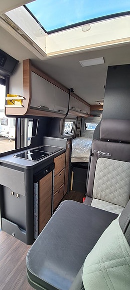 Knaus 600 ME BoxLife Platinum "Automatlåda + Lyftsäng" 10 of 13