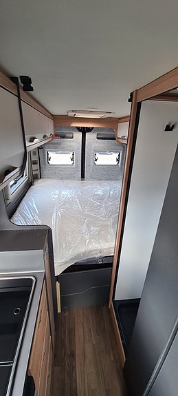 Knaus 600 ME BoxLife Platinum "Automatlåda + Lyftsäng" 7 of 13