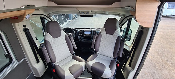 Knaus 600 ME BoxLife Platinum "Automatlåda + Lyftsäng" 9 of 13