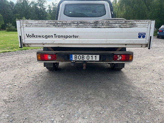 Volkswagen Transporter 3 of 5