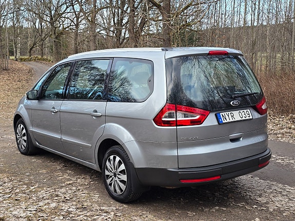 Ford Galaxy 3 of 5
