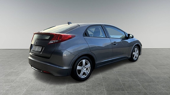 Honda Civic 3 of 5