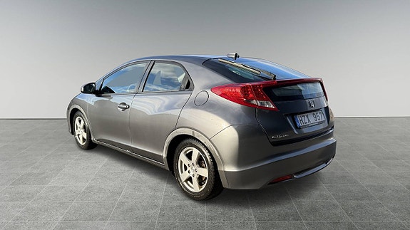 Honda Civic 2 of 5
