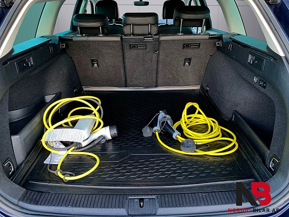 Volkswagen Passat 19 of 26