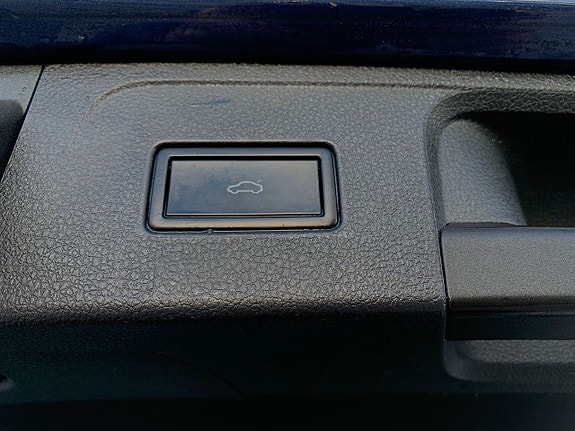 Volkswagen Passat 18 of 26