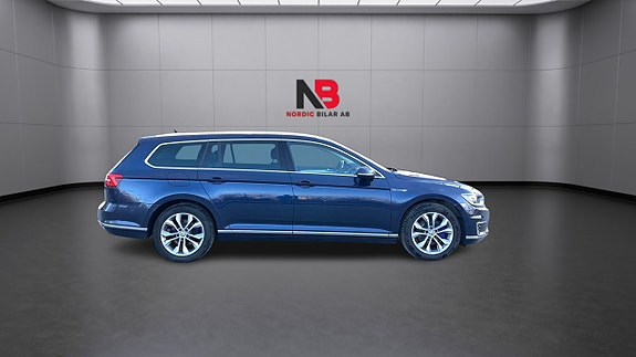 Volkswagen Passat 24 of 26