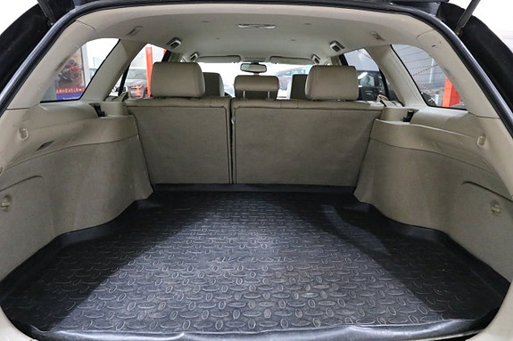 Toyota Avensis 14 of 16