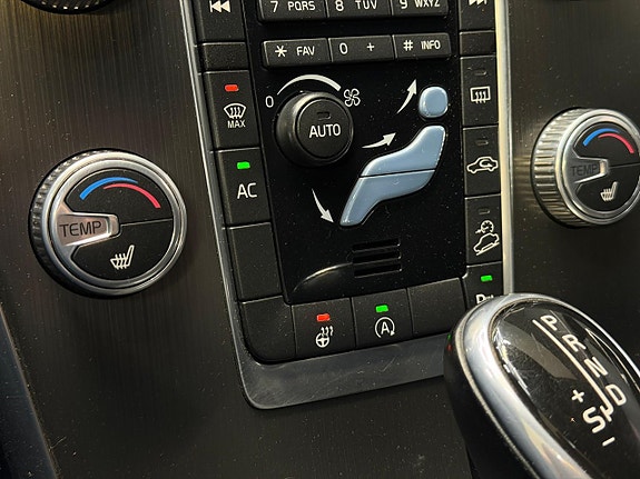 Volvo XC60 19 of 25