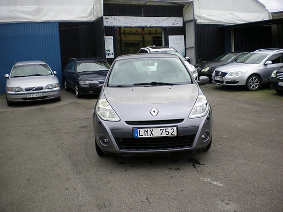 Renault Clio 3 of 5