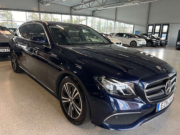 Mercedes-Benz E200