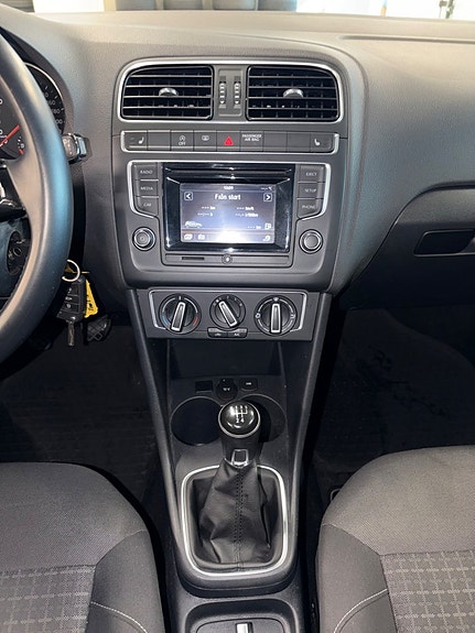 Volkswagen Polo 4 of 5