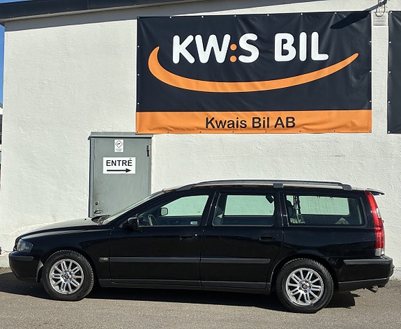 Volvo V70 3 of 14