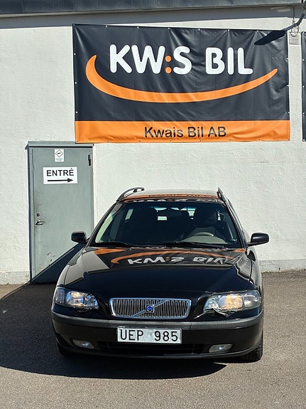 Volvo V70 2 of 14