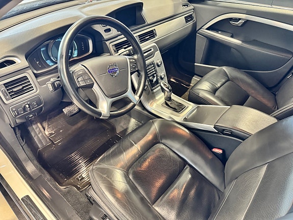 Volvo XC70 8 of 21