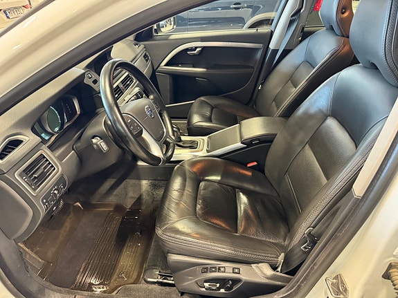 Volvo XC70 7 of 21