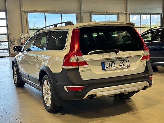 Volvo XC70 4 of 5
