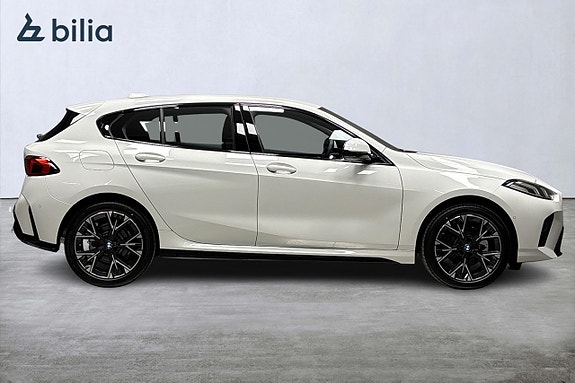 BMW 120 6 of 13