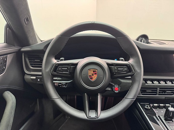 Porsche 911 Carrera 4 GTS 6 of 16