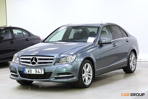 Mercedes-Benz C180 2 of 5