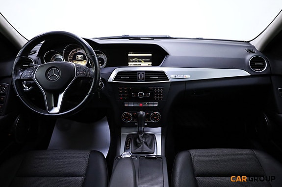 Mercedes-Benz C180 9 of 18