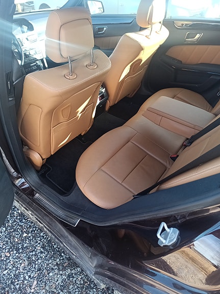 Mercedes-Benz E250 5 of 5