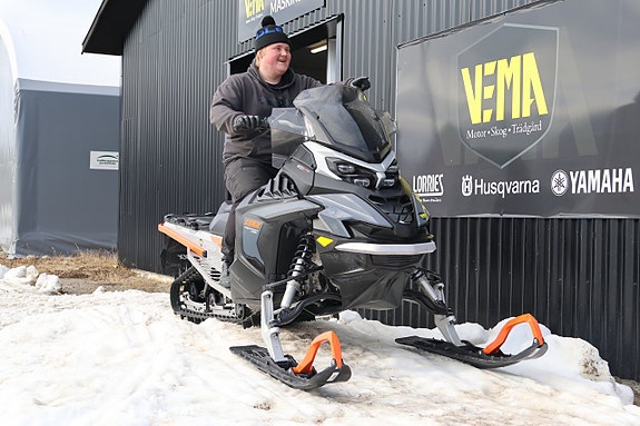 Lynx 49 RANGER PRO 600 E-TEC MOMSAD -24 2 of 10